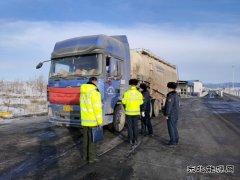 富蕴执法大队：联合富蕴县交安委成员单位开展全国“两会”前