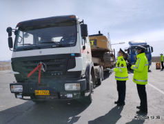 富蕴执法大队：学史力行，清明节坚守一线保畅通