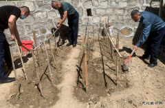 阿勒泰执法支队北屯执法大队民族团结一家人
