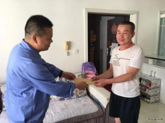 蒲白煤化运营公司 把党的关怀送到困难党员心中