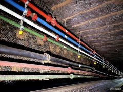 蒲白建庄矿业：精益化管线吊挂，不只是美观，更追求内涵