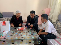 阿勒泰执法支队富蕴执法大队： 圆梦“微心愿”有事“我帮你”