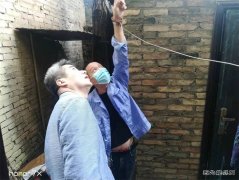 蒲白白水社区：一场高空惊险除隐患