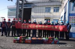 内蒙古公司副总经理袁广忠对南露天煤矿保供一线员工开展访慰问