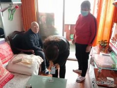 蒲白马南社区：高龄复审我帮您  关爱老人暖民心