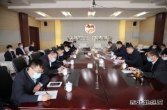 潞宁公司举办劳动模范、杰出青年座谈会
