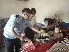 北屯执法大队与社区共驻共建 为留守、残障儿童送温暖