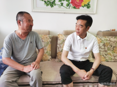 白水马南联合党委：“七一”慰问困难党员 组织关怀暖人心