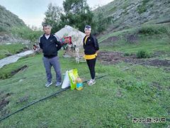 库尔特乡布拉特开展＂中秋佳节送温暖真情慰问暖人心＂慰问活动