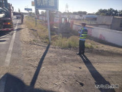 富蕴执法大队：及时制止公路用地涉路施工违法行为