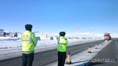 富蕴执法大队：全方位开展超限运输治理宣传活动