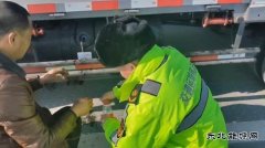 ：Ｖ捶ù蠖：担使命严格执法，守初心真情服务