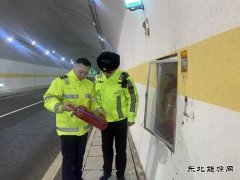 布尔津执法大队切实做好预防雪崩、洪水灾害各项工作