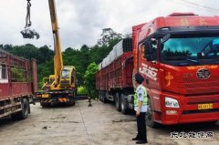 云南省勐腊治超站常态化整治货车超限超载违法行为