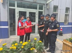 ：Ｖ捶ù蠖硬渭又驹杆退 清凉一“夏”志愿服务活动