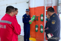 ：Ｖ捶ù蠖涌埂霸し牢 生命至上”消防宣传月系列活动