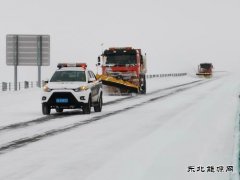 阿勒泰执法支队北屯执法大队以雪为令 全力护航冬季平安路