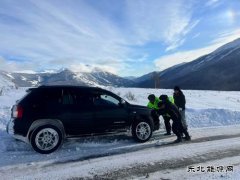 哈巴河执法大队：做好救援服务，守护群众平安出行