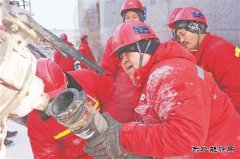 鏖战冰雪高效施工