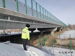 富蕴执法大队：加强安全隐患排查 确保公路安全畅通