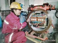 牛儿庄采矿公司巷修区机电工部强化机电设备管理安全责任制