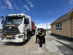 哈巴河执法大队：加大法律法规宣传，提升路警联合治超效能