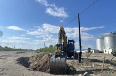 福海执法大队：依法拆除非法平交道口  保障公路安全畅通