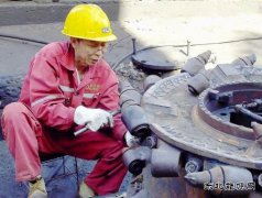 党员带头开展“五效”活动