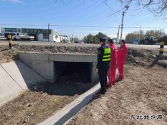 阿勒泰执法支队：Ｖ捶ù蠖涌菇谇暗陌踩患排查工作