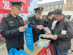 富蕴执法大队联合多部门开展全民国家安全教育日宣传活动