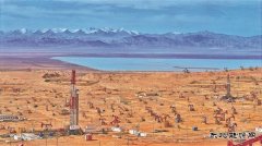 青海油田：井网织经纬 沙海涌“新泉”