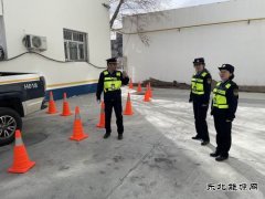 青河执法大队组织开展执法现场安全规范再学习，保障执法全程安全